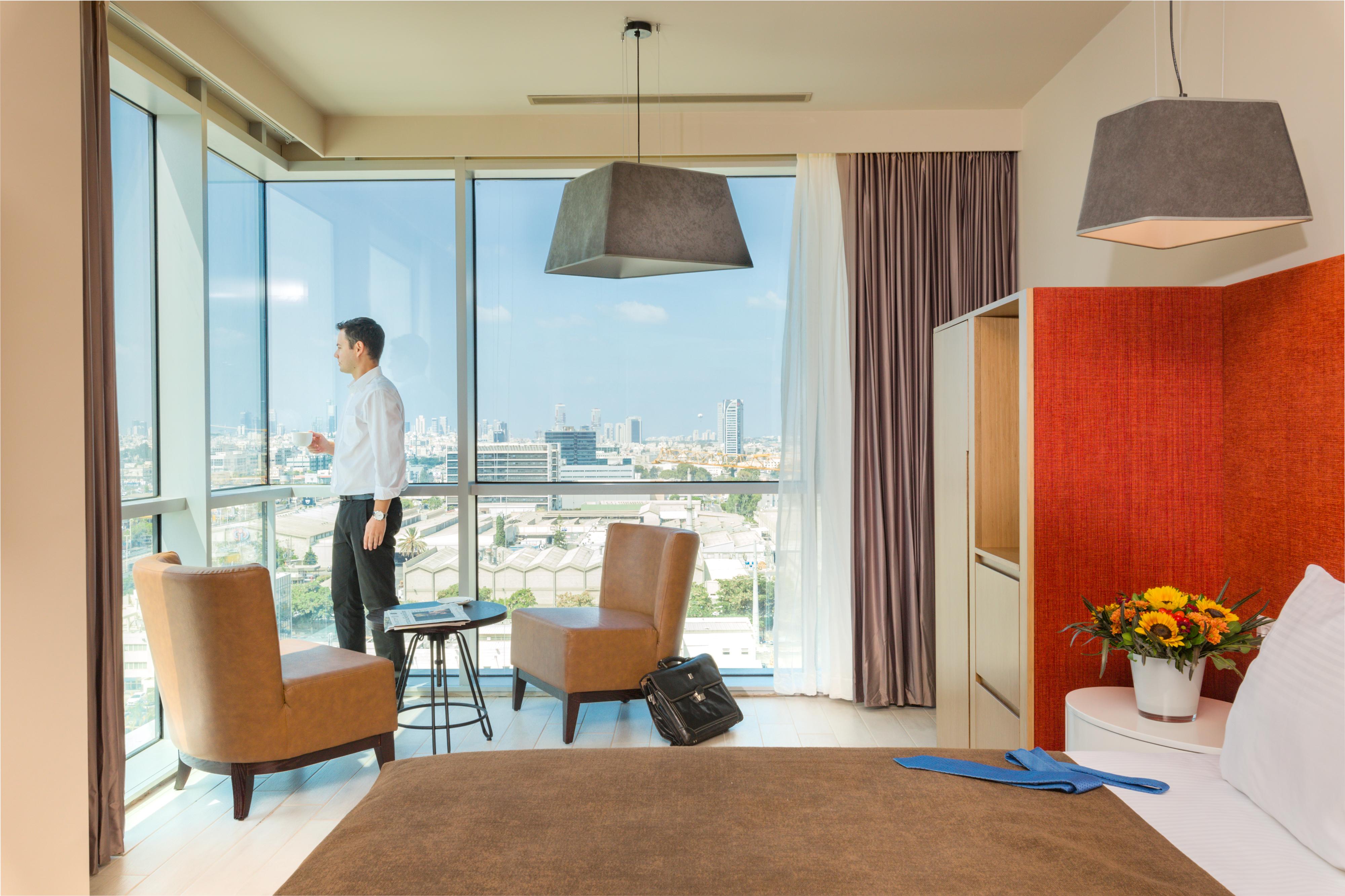 Prima Link Hotel Petach Tikva Екстериор снимка