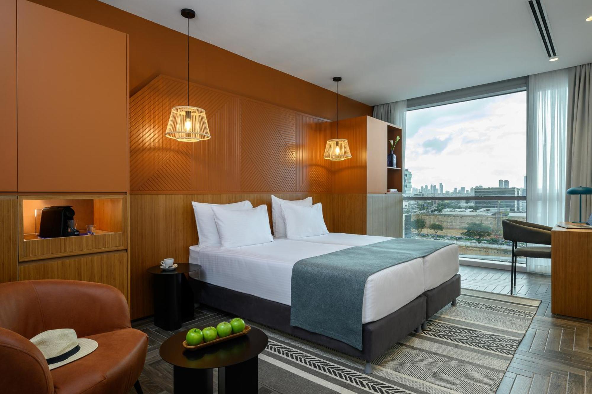 Prima Link Hotel Petach Tikva Екстериор снимка