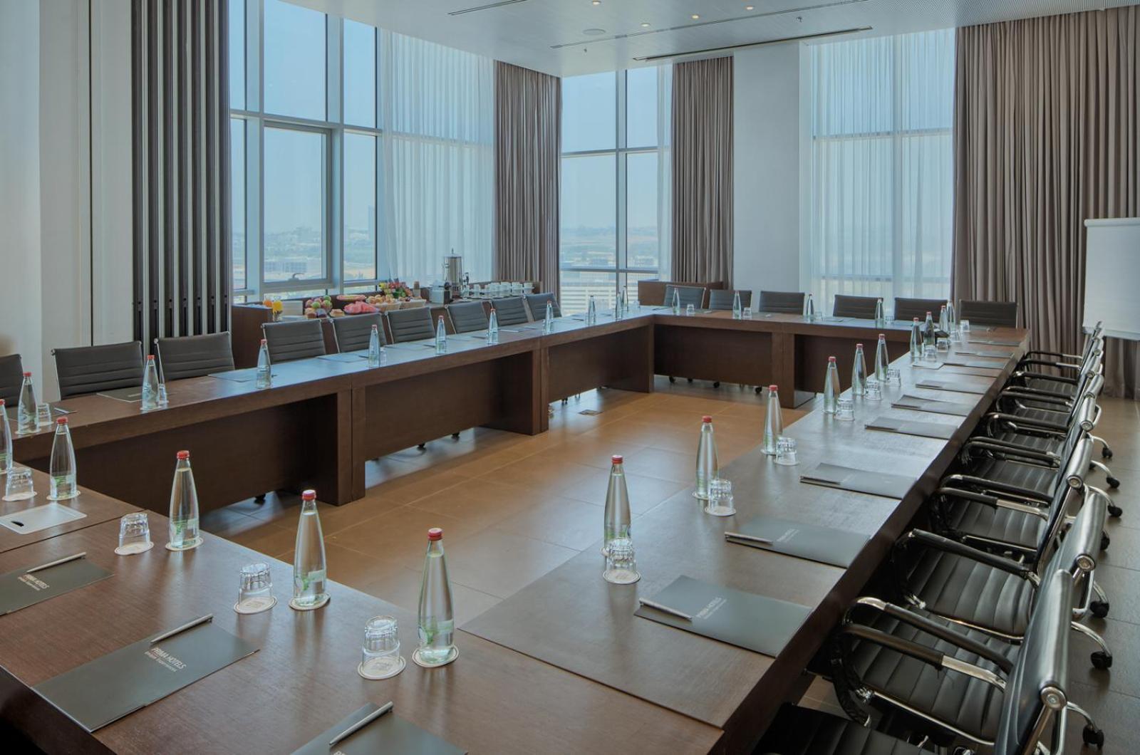 Prima Link Hotel Petach Tikva Екстериор снимка