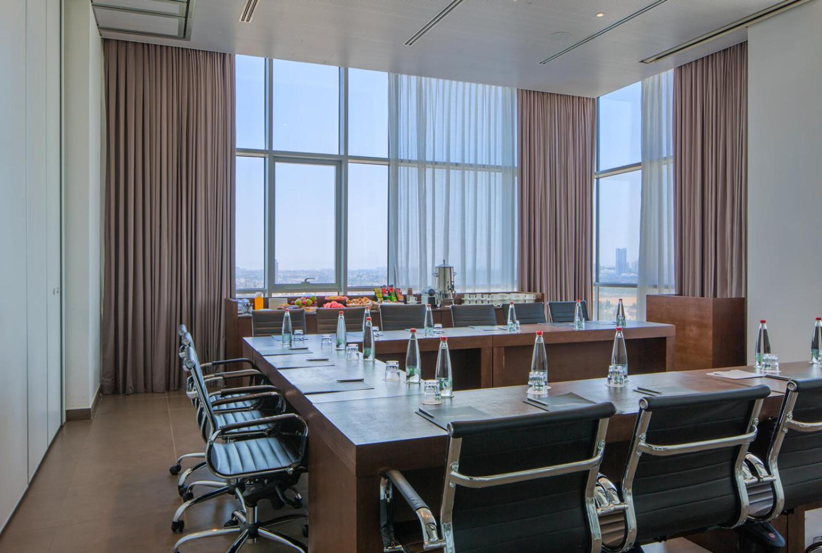 Prima Link Hotel Petach Tikva Екстериор снимка