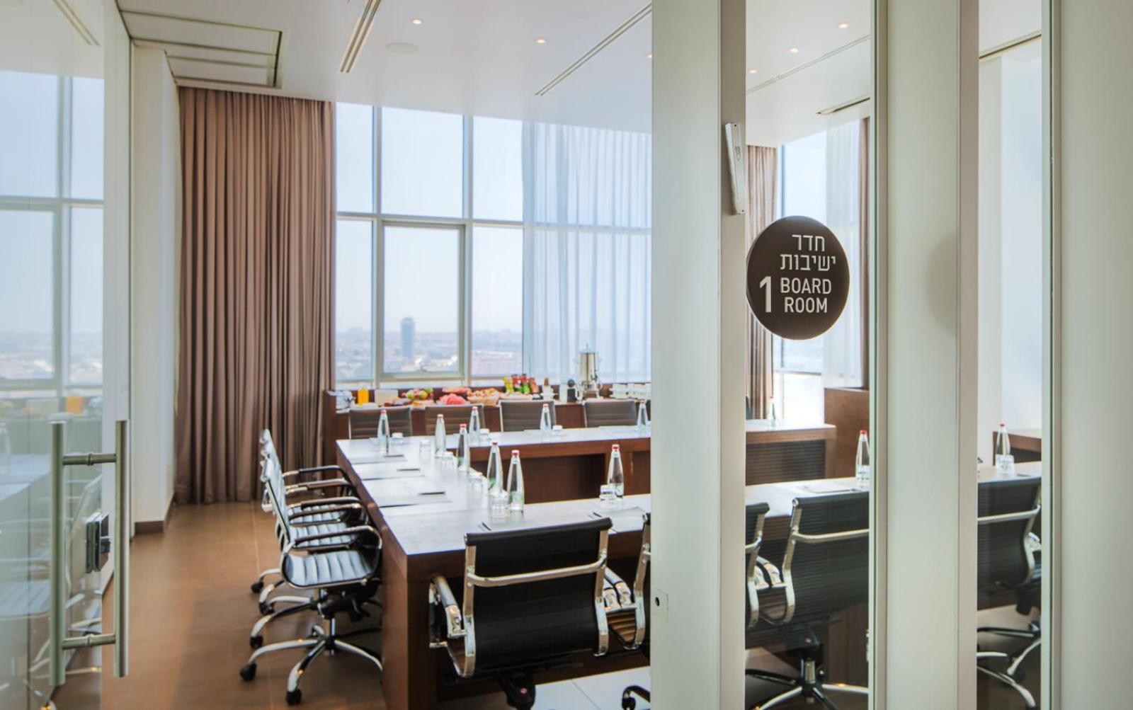 Prima Link Hotel Petach Tikva Екстериор снимка